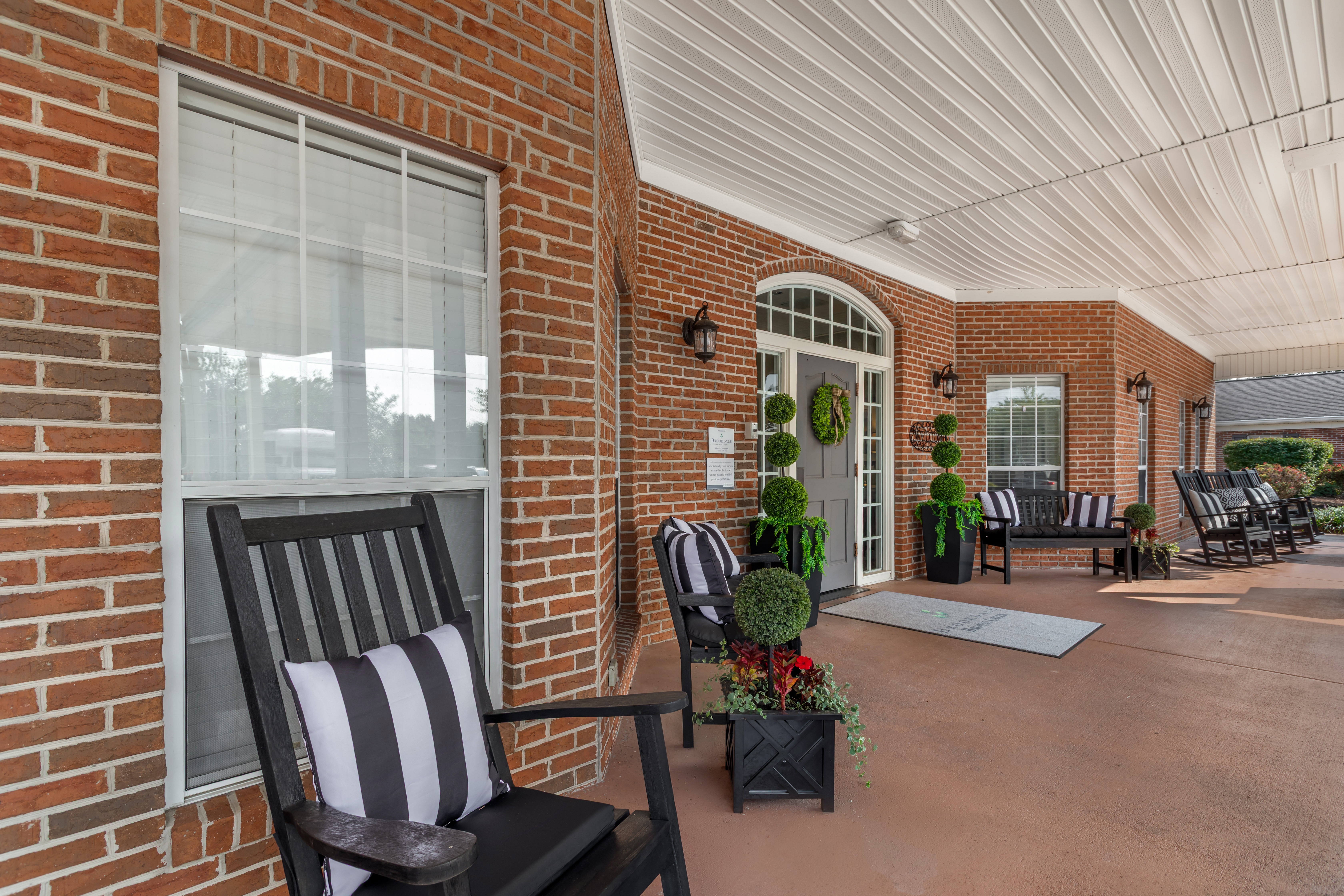 browns-creek-porch