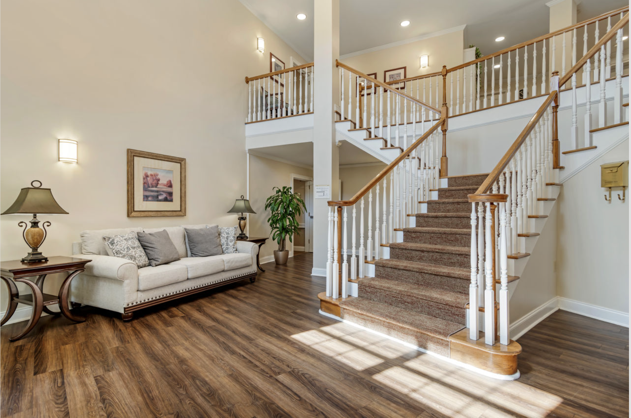 newnan-lobby