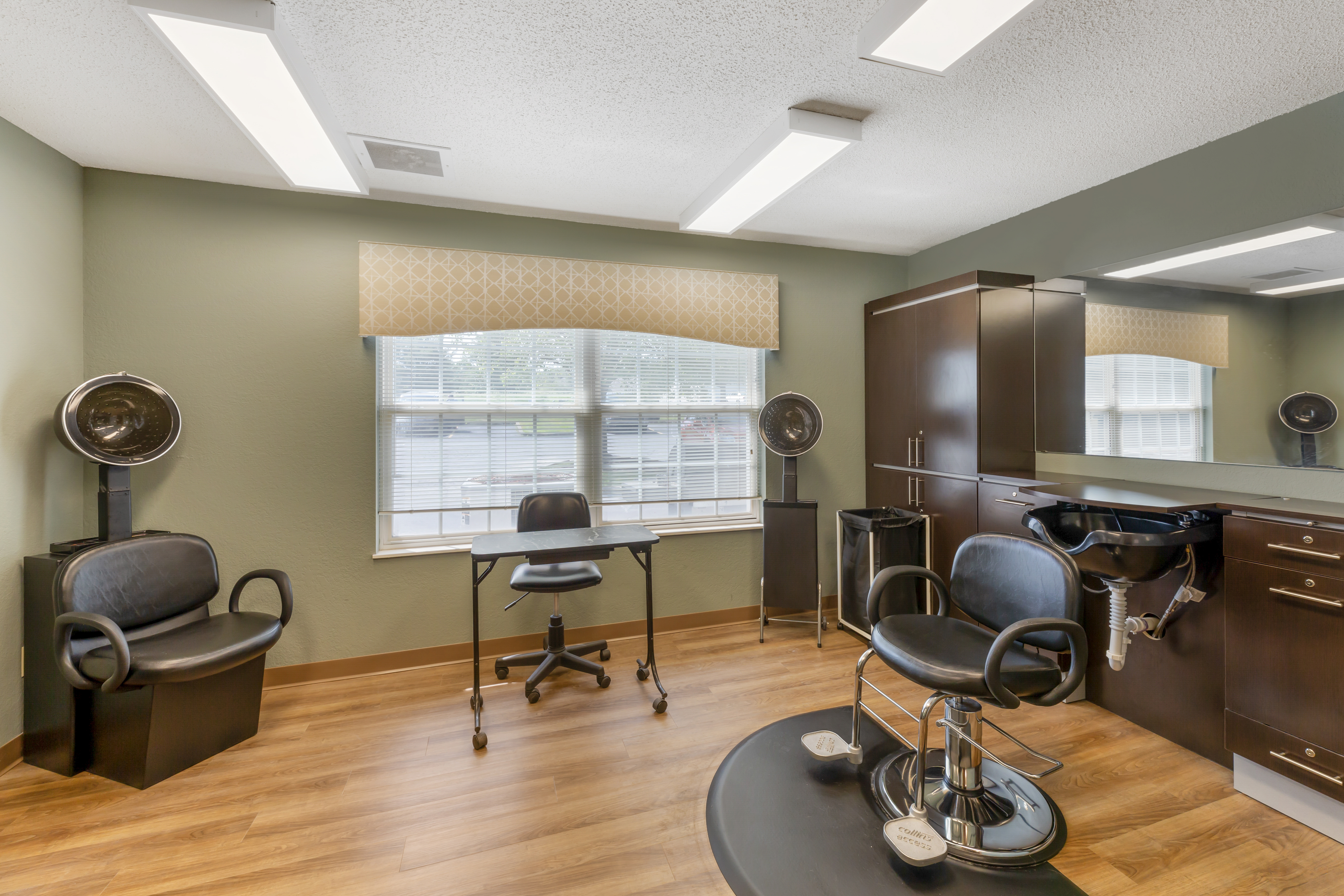 Salon