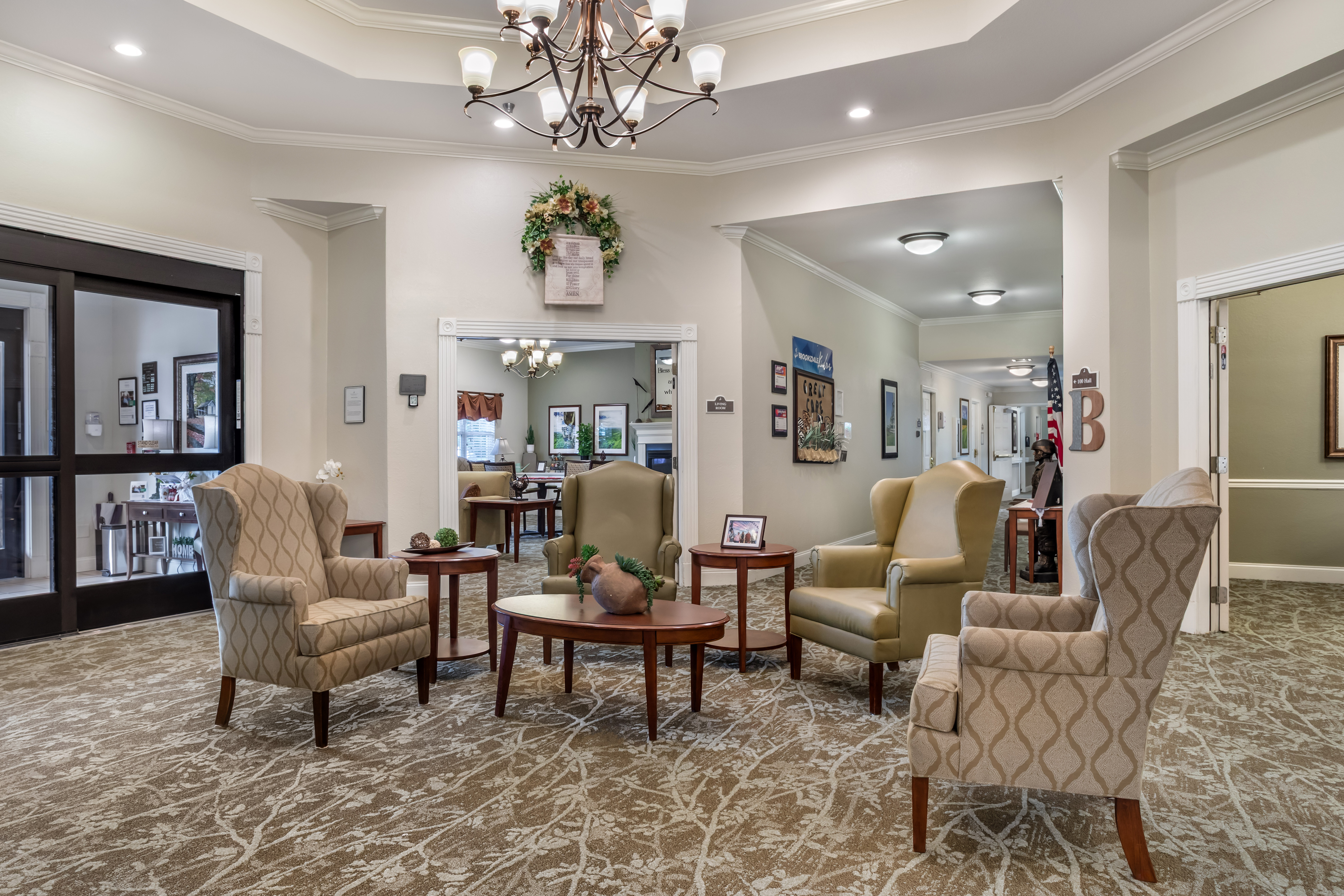 3-sevierville-community lounge